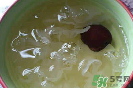 喝銀耳湯能補(bǔ)充膠原蛋白嗎？補(bǔ)充膠原蛋白的食物有哪些？