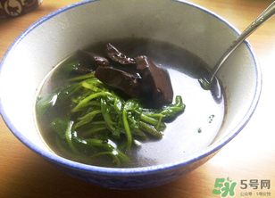 豬血和菠菜能一起吃嗎？豬血菠菜湯怎么做好吃？