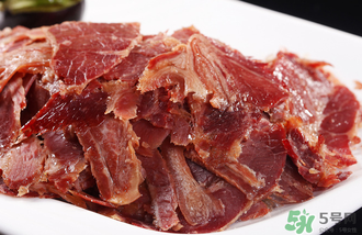 熟羊肉可以冷凍嗎？熟牛肉放冷藏還是冷凍？