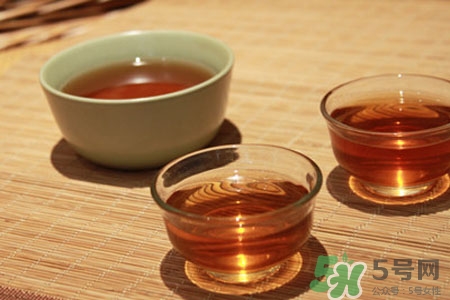 冬天喝菊花茶好嗎？冬天喝菊花茶加枸杞好嗎？