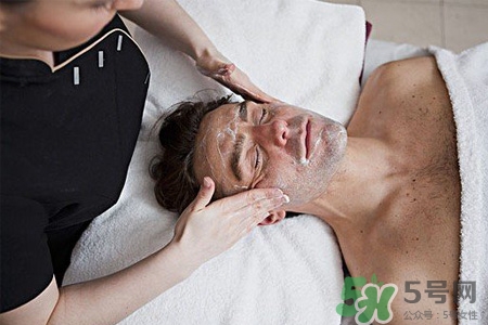 男士冬天用什么護(hù)膚品好？冬季必備絕對好用的男士護(hù)膚品