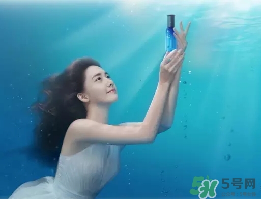 悅詩風(fēng)吟熔巖海水精華怎么用？悅詩風(fēng)吟熔巖海水精華使用方法