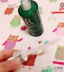 赫蓮娜綠寶瓶怎么用？赫蓮娜綠寶瓶精華使用方法