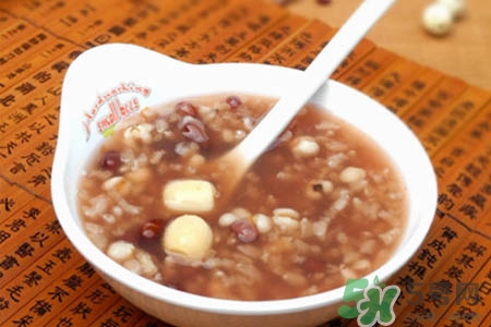 冬天可以喝紅豆薏米粥嗎？冬天喝紅豆薏米粥好嗎？