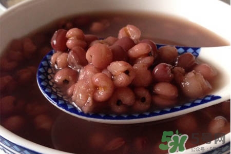 冬天可以喝紅豆薏米粥嗎？冬天喝紅豆薏米粥好嗎？