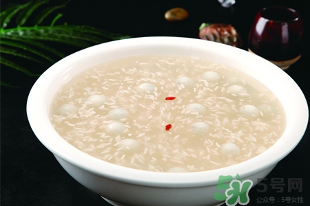 米酒可以和牛奶煮一起嗎？米酒和牛奶能一起吃嗎？