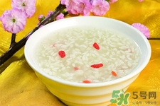 產(chǎn)婦喝米酒后還能喂奶嗎？哺乳期喝米酒會影響喂奶嗎？
