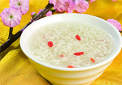 米酒能下奶嗎？產(chǎn)婦喝米酒能下奶嗎？