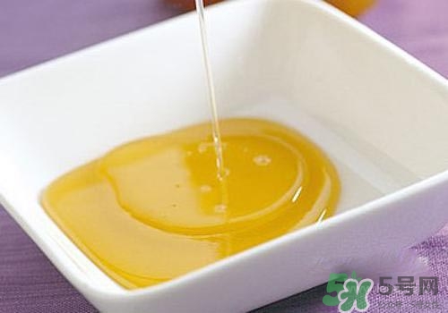 乳腺增生可以喝蜂蜜嗎？乳腺增生喝蜂蜜有用嗎？