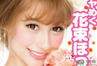 canmake花瓣腮紅珠光還是啞光好？canmake腮紅珠光好看還是啞光？