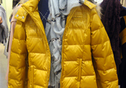 羽絨服需要干洗嗎？羽絨服干洗好還是水洗好？