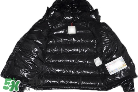 冬天穿皮衣和羽絨服哪個更保暖？冬天穿皮衣好還是羽絨服好？