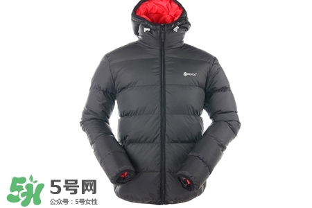 冬天穿皮衣和羽絨服哪個更保暖？冬天穿皮衣好還是羽絨服好？