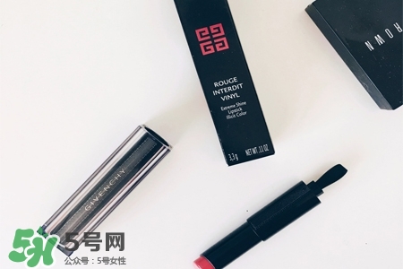 紀梵希禁忌之吻唇膏多少錢?紀梵希禁忌之吻唇膏專柜價格 紀梵希禁忌之吻唇膏多少錢?紀梵希禁忌之吻唇膏專柜價格