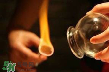 拔罐后皮膚發(fā)癢是怎么回事？拔罐后為什么皮膚會癢？