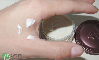 思親膚眼霜怎么樣？skin food眼霜適合年齡