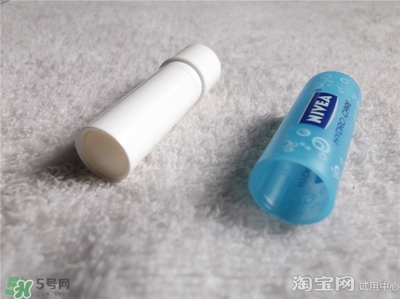 妮維雅唇膏和曼秀雷敦唇膏哪個好？妮維雅和曼秀雷敦對比