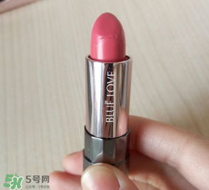 藍(lán)色之戀口紅有毒嗎？藍(lán)色之戀口紅安全嗎？