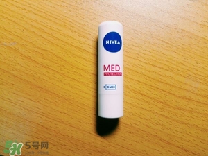 妮維雅唇膏和曼秀雷敦唇膏哪個好？妮維雅和曼秀雷敦對比