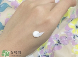 依泉是哪個(gè)國家的牌子？uriage依泉是什么牌子檔次？