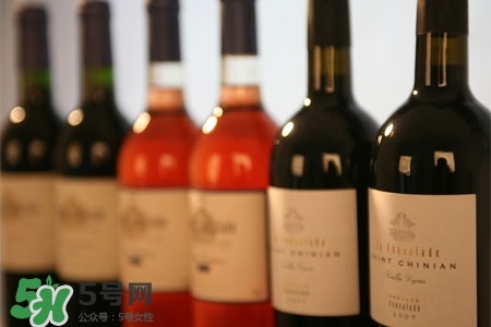春節(jié)喝黃酒好嗎？春節(jié)喝黃酒的七大健康理由