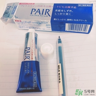 獅王祛痘膏和白兔祛痘膏哪個(gè)好？獅王祛痘膏和樂敦cc哪個(gè)好？
