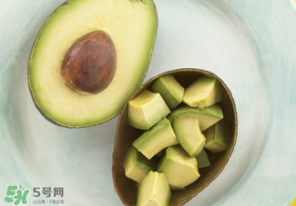 切開的牛油果怎么保存？牛油果切開后能放多長(zhǎng)時(shí)間？