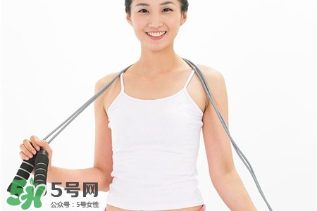 冬天跳繩可以減肥嗎？冬季跳繩瘦身的正確方法