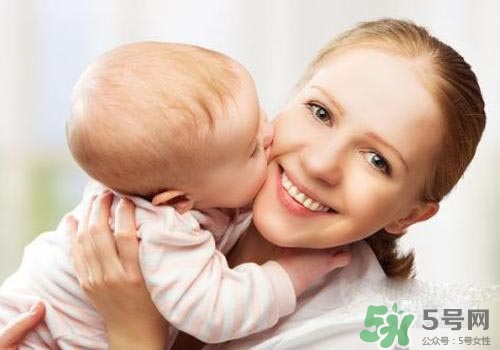 沒喝完的奶粉可以溫著再喝嗎？沒喝完的奶粉怎么處理？