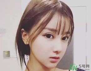 素顏霜什么時候涂？素顏霜怎么涂均勻？