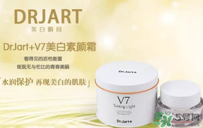 長痘痘可以用素顏霜嗎？素顏霜適合痘痘肌嗎？