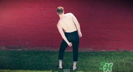 過(guò)年男生穿什么衣服？過(guò)年男生穿衣搭配