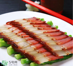 腌肉長毛了還能吃嗎？腌肉長綠毛了還能吃嗎？