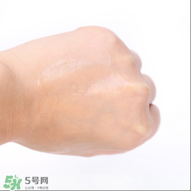 isoi玫瑰精華好用嗎？伊所愛玫瑰精華怎么樣？