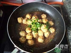 肉丸子可以用面粉嗎？肉丸子用什么粉？