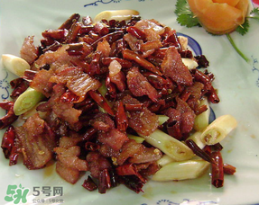 腌肉要洗嗎？腌肉怎么洗不咸？