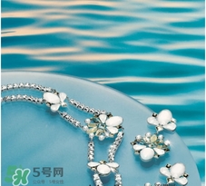 施華洛世奇是銀的嗎？施華洛世奇是白金嗎？