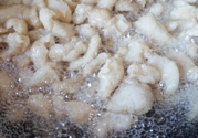 熬豬油為什么要加水？熬豬油水放多了怎么辦？