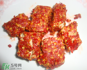 霉豆腐長紅霉還能吃嗎？霉豆腐為什么會長紅霉？