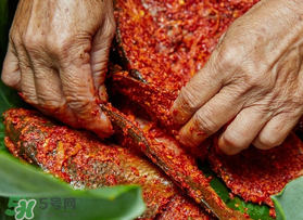 腌魚(yú)可以放白酒嗎？腌魚(yú)可以放料酒嗎？