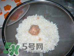 珍珠丸子蒸多長時間？珍珠丸子要蒸多久？