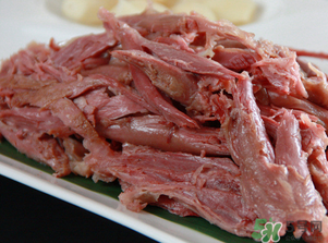 狗肉怎么腌制？腌制狗肉放什么調(diào)料？