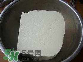 豆腐丸子散了怎么辦？豆腐丸子怎么做不散？