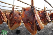 腌鴨肉放多少鹽合適？腌一斤臘鴨要給多少鹽？