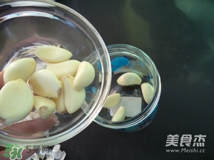 臘八蒜用什么蒜？臘八蒜用新蒜還是老蒜？