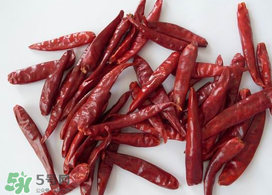 干辣椒長(zhǎng)蟲了還能吃嗎？辣椒長(zhǎng)蟲怎么辦？