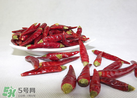 干辣椒長(zhǎng)蟲了還能吃嗎？辣椒長(zhǎng)蟲怎么辦？