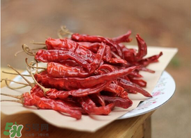 干辣椒長(zhǎng)蟲了還能吃嗎？辣椒長(zhǎng)蟲怎么辦？