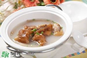 臘豬腳燉什么好吃？臘豬蹄燉什么好吃？