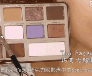 反咬唇妝怎么畫？反咬唇妝畫法圖解